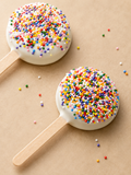 DOT cake pops